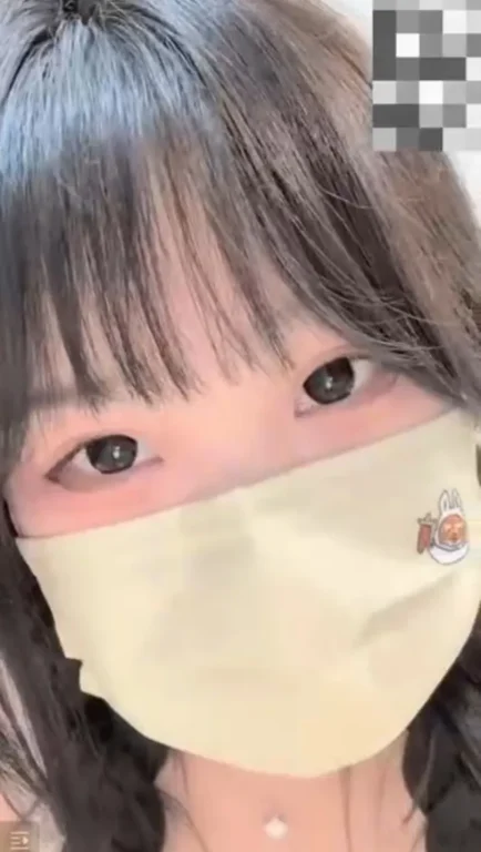 【PIKPAK】B站网红火锅炖兔仔会议室1对多裸聊合集【180v 5.2GB】