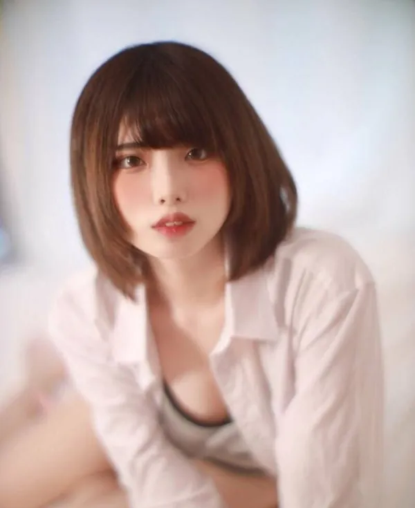 【PIKPAK】【Jiana茶茶】 萝莉 cos 网红 美乳 肥嫩大美鲍【22v/105M】