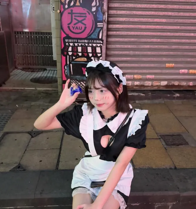 【PIKPAK】香港女仆咖啡店职员ccl._.06与男友啪啪流出【121MB】