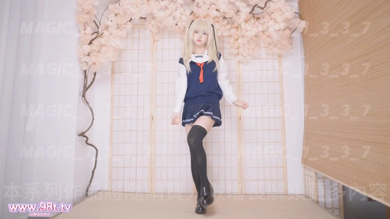 【自转】【ED2K】极品反差美少女【埋导演】最新作品罕露脸，COSER英梨梨脸穴同框道具自慰，全裸捆绑调教【8V/3.09GB/1配额】