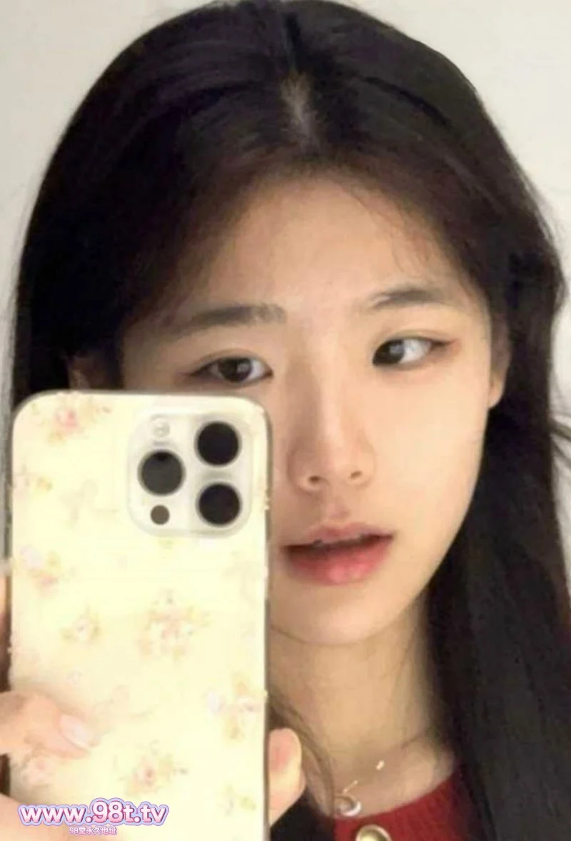 【自转】【115eD2k链接】四川高颜值御姐邵怡芬私密视频流出❤️性感小嘴含跳跳糖口活超给力【428M/1v 16p/1配额】 【自转】【115eD2k链接】四川高颜值御姐邵怡芬私密视频流出❤️性感小嘴含跳跳糖口活超给力【428M/1v 16p/1配额】